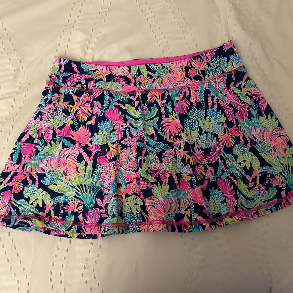Lilly Pulitzer Luxletic Skort in Oyster Bay Navy Seen and Herd